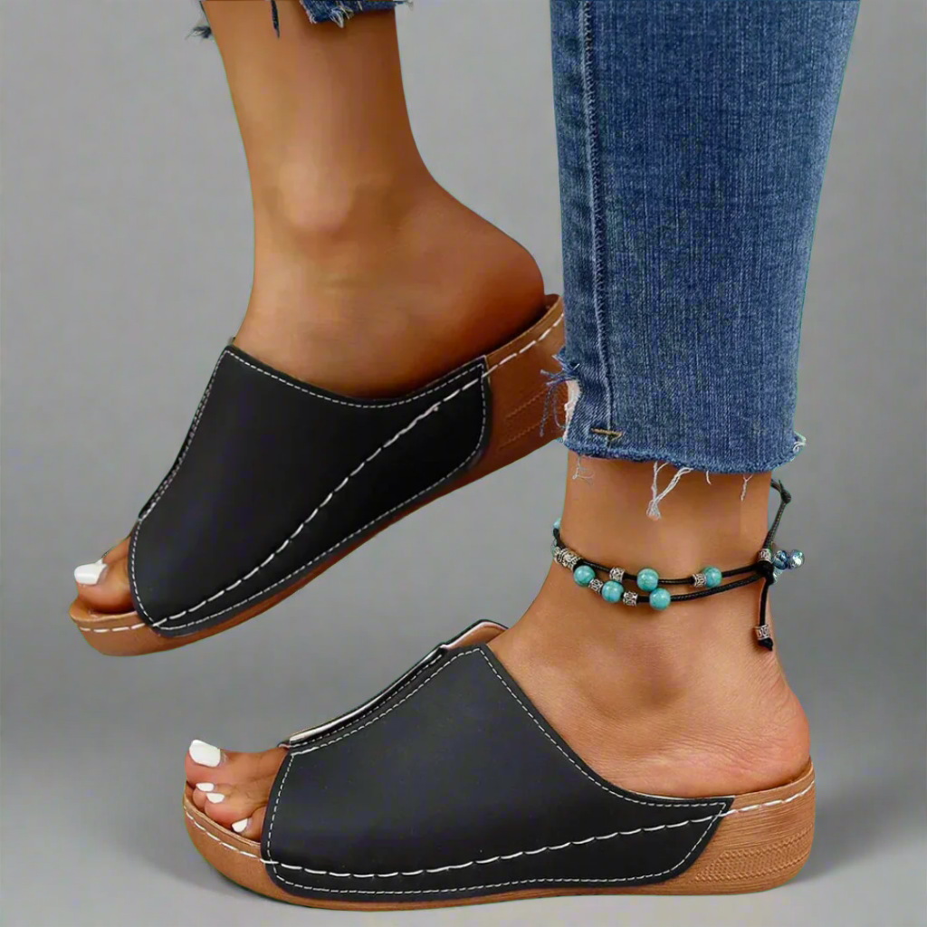 Clemensia | Sandali con zeppa fatti a mano in materiale premium