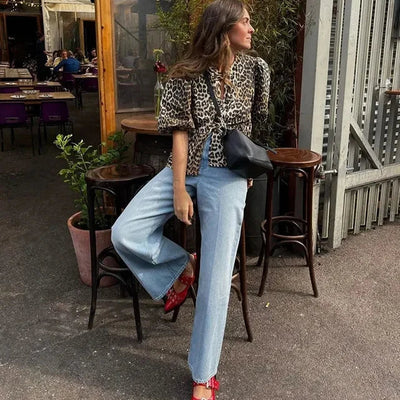Rosa | Blusa alla moda con stampa leopardata e maniche a sbuffo