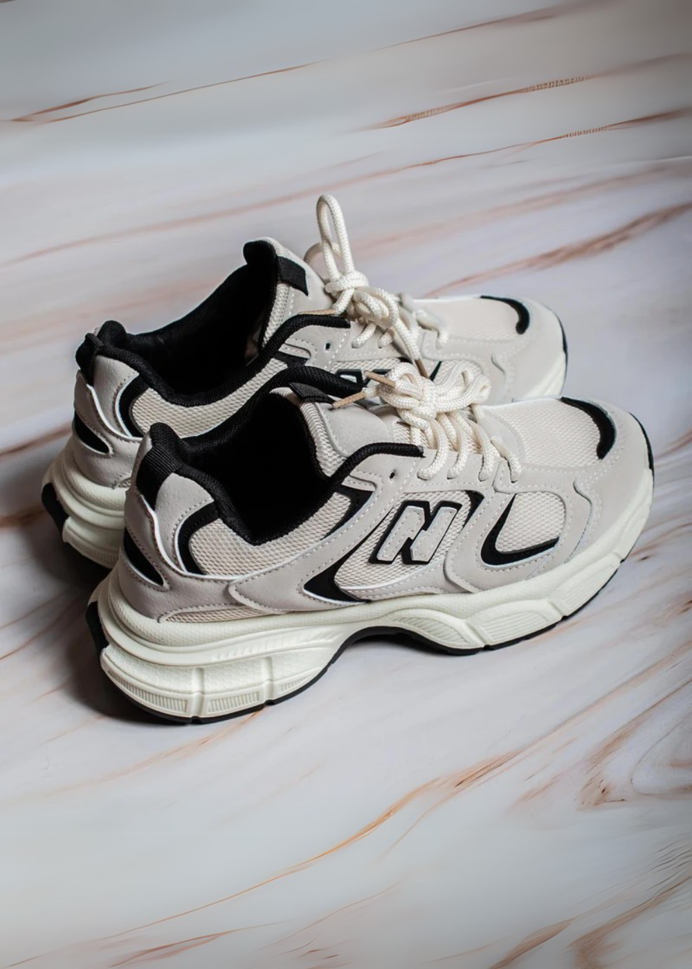 Evy - La sneaker indispensabile