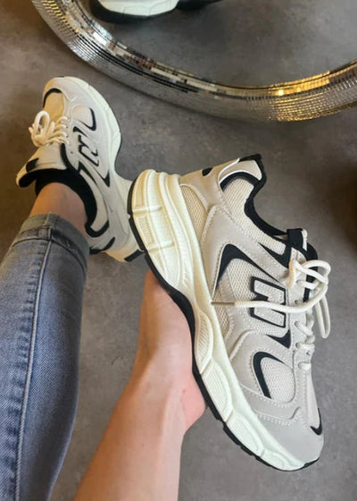 Evy - La sneaker indispensabile