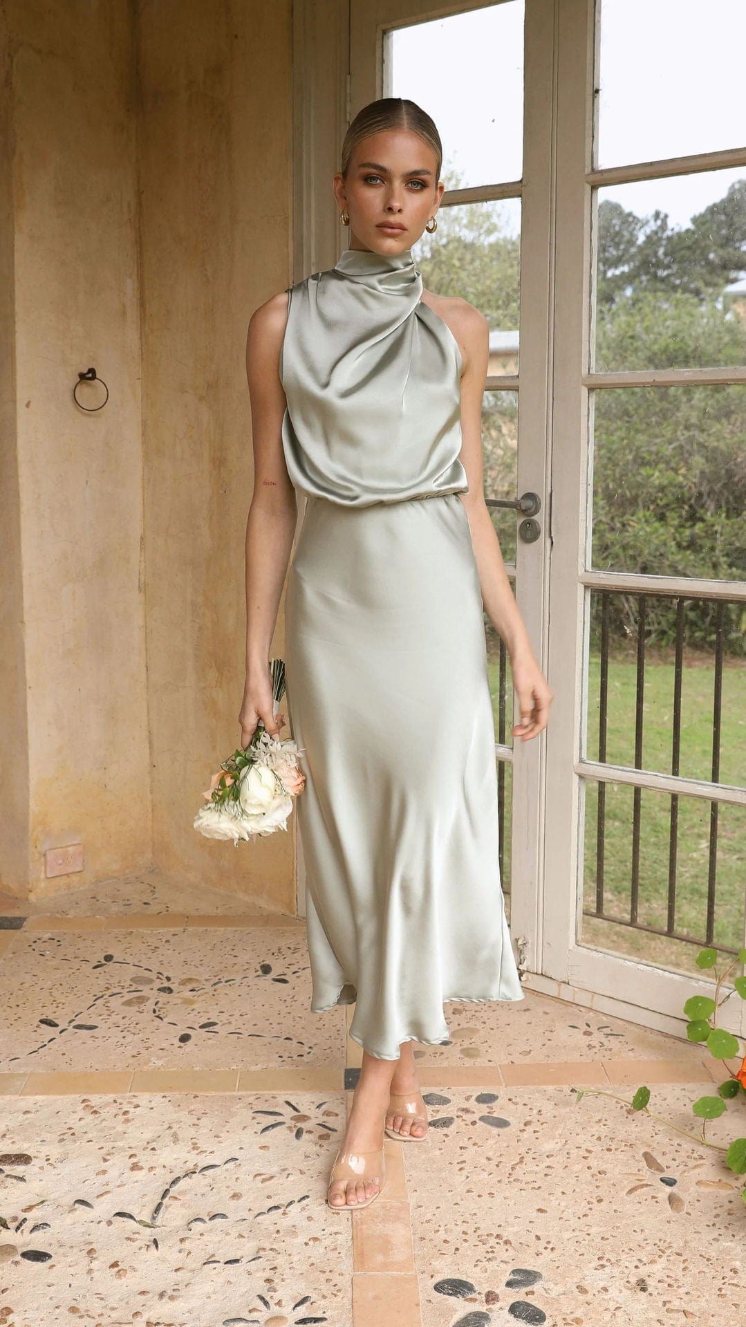 Amber™ - Elegante Vestito Satinato Con Collo Alto Oro Chiaro